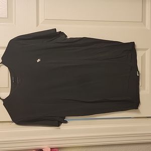 Abercrombie black tee